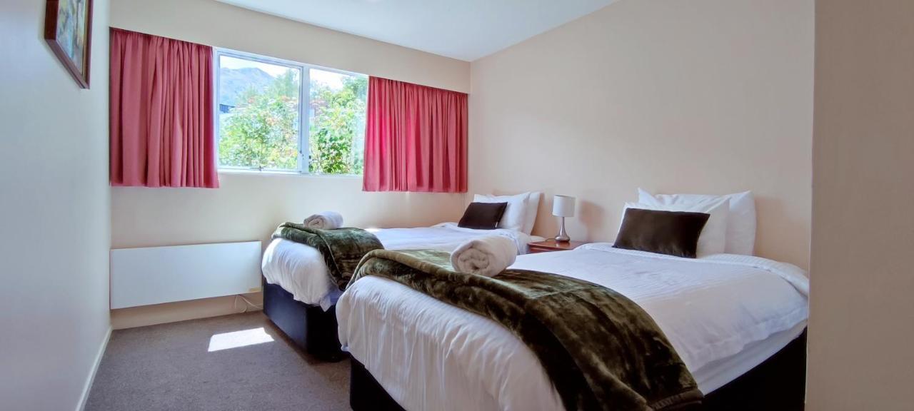 Spacious Home With Awesome Lake Views Distretto di Distretto di Queenstown Esterno foto