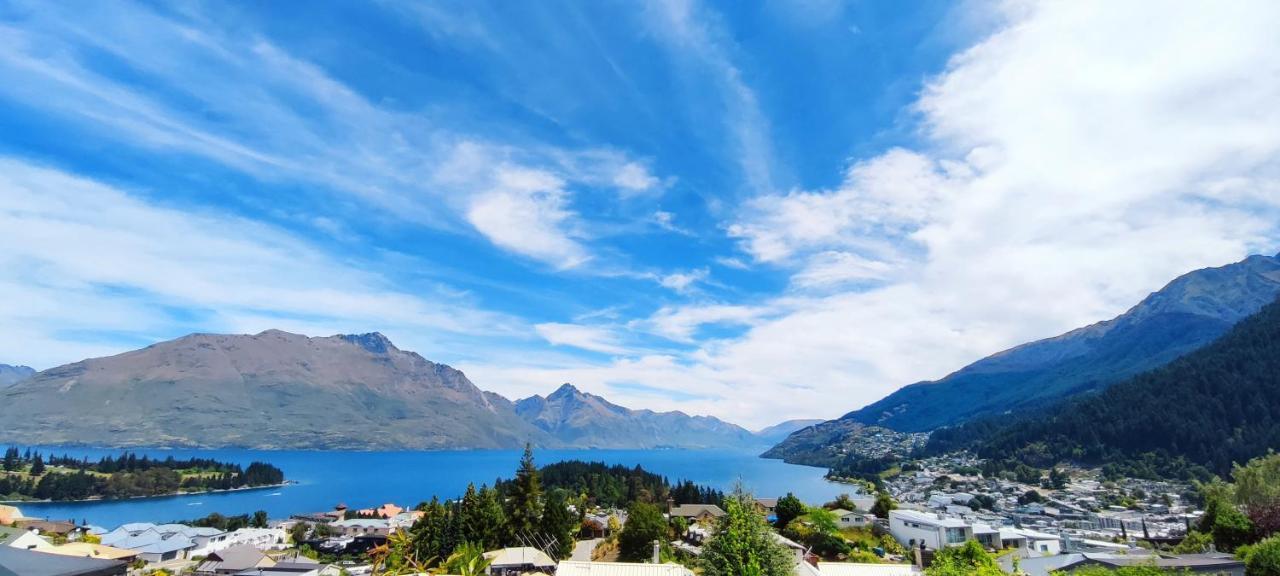 Spacious Home With Awesome Lake Views Distretto di Distretto di Queenstown Esterno foto