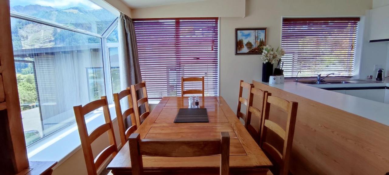 Spacious Home With Awesome Lake Views Distretto di Distretto di Queenstown Esterno foto
